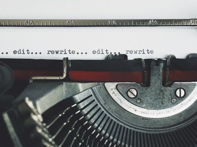 how to write a book title in an essay